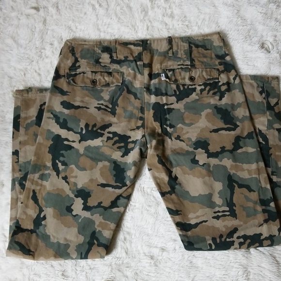 Levis Camu Jean's Sz 33x30 Mens - Picture 6 of 8